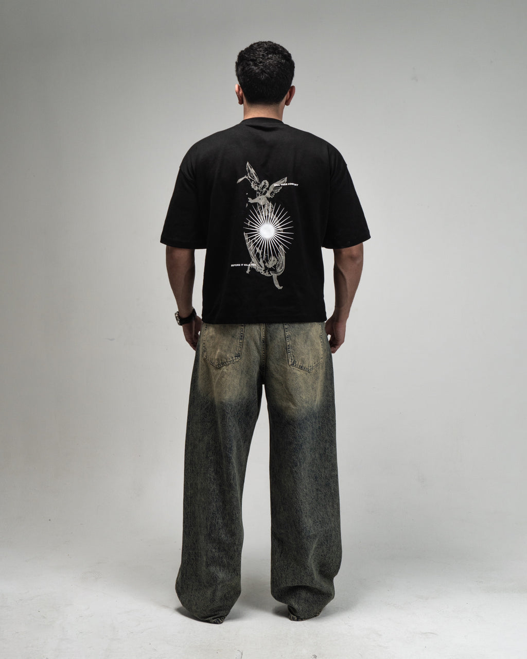 Oversized boxy fit Raze BLACK t-shirt