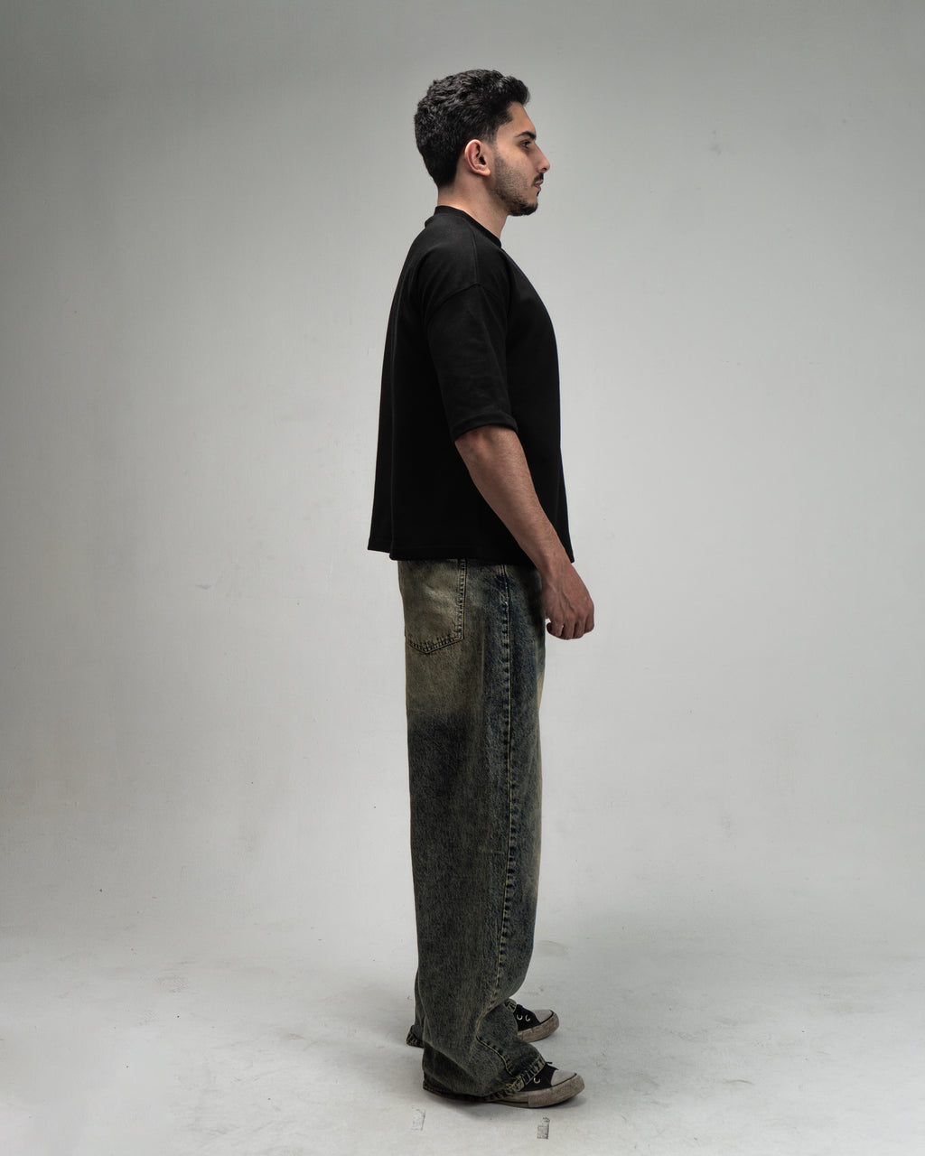 Oversized boxy fit Raze BLACK t-shirt